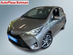 Grijs Gebruikt 2018 Toyota Yaris Hybrid Premium Hatchback | € 17.500 (Eerlijke prijs)