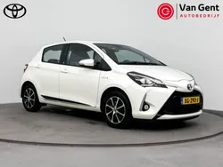 Wit Gebruikt 2018 Toyota Yaris Design Hatchback | € 12.999 (Eerlijke prijs)