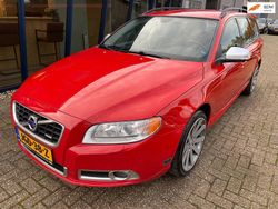 Rood Gebruikt 2010 Volvo V70 Momentum Stationwagen | € 11.945 (Goede deal)