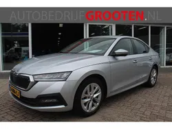 Grijs Gebruikt 2021 Skoda Octavia Business Line Hatchback | € 19.888 (Goede deal)