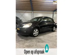 Zwart Gebruikt 2008 Renault Clio II Expression Hatchback | € 1.899 (Eerlijke prijs)