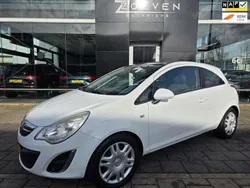 Wit Gebruikt 2011 Opel Corsa Hatchback | € 1.995 (Goede deal)