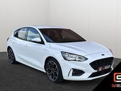 Wit Gebruikt 2022 Ford Focus ST-Line Hatchback | € 19.990 (Eerlijke prijs)
