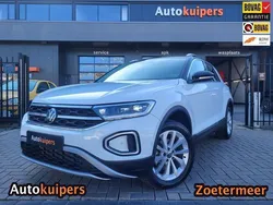 Wit Gebruikt 2024 VW T-Roc Style SUV | € 32.950 (Eerlijke prijs)