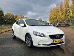 Gebruikt 2015 Volvo V40 Ocean Race Stationwagen | € 14.450