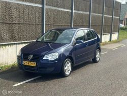 Blauw Gebruikt 2005 VW Polo Hatchback | € 3.450 (Eerlijke prijs)