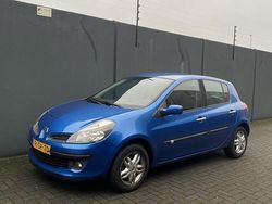 Blauw Gebruikt 2006 Renault Clio R.S. Hatchback | € 1.950 (Eerlijke prijs)
