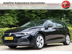 Zwart Gebruikt 2021 VW Golf VIII Style Hatchback | € 20.900 (Goede deal)