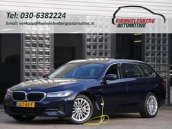 Blauw Gebruikt 2022 BMW 530e Comfort Edition Stationwagen | € 33.450 (Goede deal)