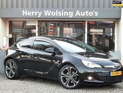 Zwart (metallic) Gebruikt 2012 Opel Astra GTC Sport Hatchback | € 6.750 (Eerlijke prijs)
