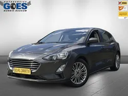 Grijs, metallic lak Gebruikt 2019 Ford Focus Titanium Hatchback | € 13.840 (Eerlijke prijs)