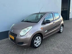 Bruin Gebruikt 2011 Suzuki Alto Comfort Hatchback | € 3.999 (Eerlijke prijs)
