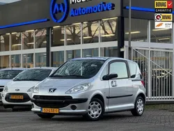 Grijs Gebruikt 2006 Peugeot 1007 Hatchback | € 2.500 (Eerlijke prijs)