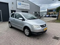 Grijs Gebruikt 2005 VW Fox Trendline Hatchback | € 699 (Goede deal)