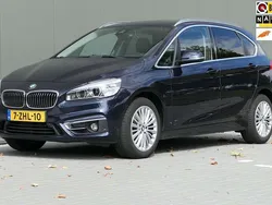 Blauw, metallic lak Gebruikt 2015 BMW 220 Active Tourer Executive MPV | € 12.940 (Eerlijke prijs)