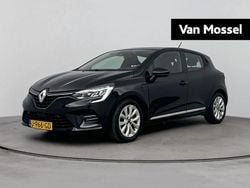 Zwart Gebruikt 2020 Renault Clio V Zen Hatchback | € 13.935 (Eerlijke prijs)