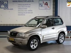 Beige Gebruikt 2002 Suzuki Grand Vitara SUV | € 5.500 (Eerlijke prijs)