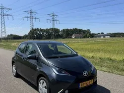 Grijs Gebruikt 2018 Toyota Aygo X-play Hatchback | € 7.499 (Super prijs)