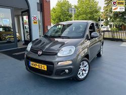 Grijs Gebruikt 2017 Fiat Panda Lounge Hatchback | € 11.650 (Duur)