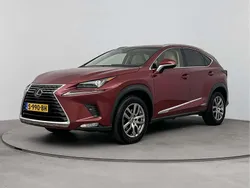 Rood Gebruikt 2018 Lexus NX300h Luxury Line SUV | € 30.000 (Goede deal)