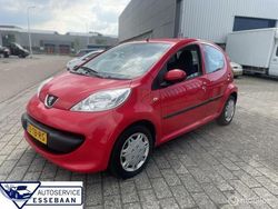 Rood Gebruikt 2006 Peugeot 107 Hatchback | € 1.375 (Duur)