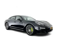 Gebruikt 2015 Porsche Panamera Sedan | € 31.945