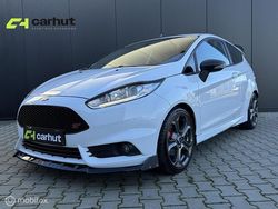 Wit Gebruikt 2015 Ford Fiesta ST Hatchback | € 12.950 (Iets duurder)