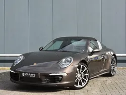 Grijs, metallic lak Gebruikt 2014 Porsche 911 Carrera Cabriolet Cabriolet | € 103.950