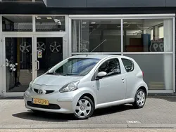 Grijs Gebruikt 2008 Toyota Aygo Hatchback | € 1.695 (Goede deal)