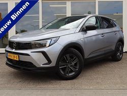 Grijs, metallic lak Gebruikt 2022 Opel Grandland X SUV | € 22.500 (Goede deal)