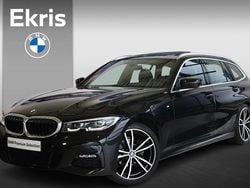 Zwart Gebruikt 2020 BMW 318 Executive Stationwagen | € 34.750 (Duur)