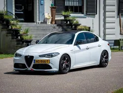 Wit Gebruikt 2017 Alfa Romeo Giulia Veloce Sedan | € 32.500 (Iets duurder)