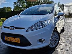 Wit Gebruikt 2010 Ford Fiesta Titanium Hatchback | € 1.945 (Super prijs)