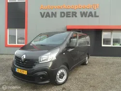 Zwart Gebruikt 2015 Renault Trafic Komfort Van | € 10.999 (Eerlijke prijs)