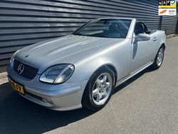 Grijs Gebruikt 2002 Mercedes SLK200 Cabriolet | € 7.495 (Iets duurder)