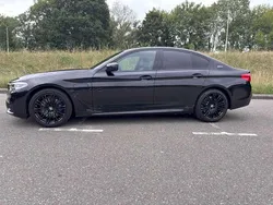 Zwart Gebruikt 2019 BMW 530e Shadowline Sedan | € 29.900 (Goede deal)