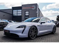 Grijs Gebruikt 2023 Porsche Taycan Sport Turismo Sedan | € 73.995