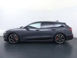 Grijs Gebruikt 2025 Audi A6 e-tron S-Line Stationwagen | € 92.840