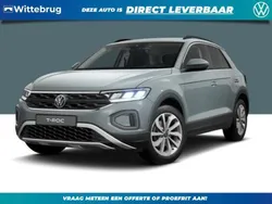 Blauw, metallic lak Nieuw 2025 VW T-Roc Edition SUV | € 43.595 (Eerlijke prijs)