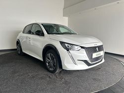 Wit Gebruikt 2022 Peugeot e-208 Allure Hatchback | € 15.400 (Eerlijke prijs)