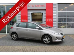 Bruin Gebruikt 2014 Toyota Auris Hatchback | € 10.900 (Goede deal)