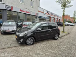 Zwart Gebruikt 2012 Renault Twingo Collection Hatchback | € 4.450 (Iets duurder)