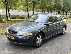 Groen Gebruikt 2000 Opel Vectra Business Edition Hatchback | € 1.499