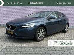 Blauw Gebruikt 2017 Volvo V40 Hatchback | € 14.194 (Eerlijke prijs)