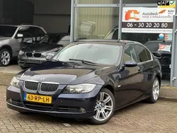 Blauw Gebruikt 2005 BMW 320 Sedan | € 4.945 (Eerlijke prijs)