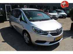 Grijs Gebruikt 2017 Opel Zafira MPV | € 4.950 (Super prijs)