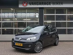 Zwart Gebruikt 2017 VW up! Beats Hatchback | € 10.500 (Duur)