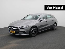 Grijs Gebruikt 2023 Mercedes CLA180 Shooting Brake Business Stationwagen | € 32.400 (Eerlijke prijs)