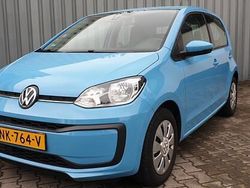 Blauw Gebruikt 2017 VW up! move up! Hatchback | € 7.750 (Eerlijke prijs)