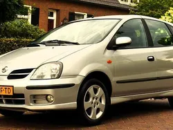 Grijs Gebruikt 2003 Nissan Almera Tino Tekna MPV | € 1.299 (Eerlijke prijs)
